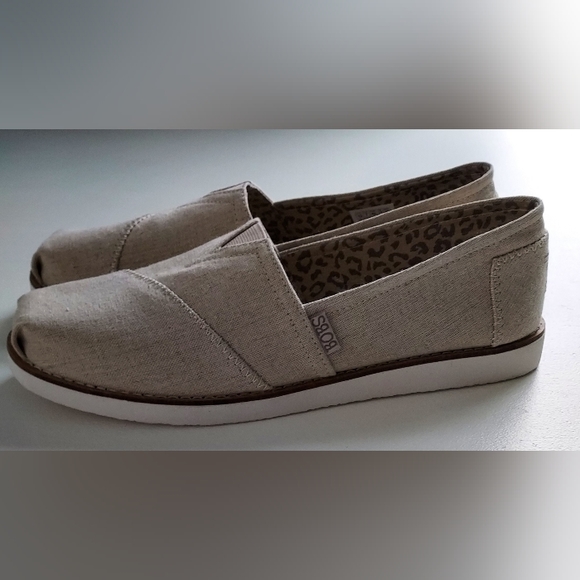 BOBS from skechers memory foam Plush Peace and Love Slip On shoes Sz 10 NWOB - Picture 2 of 5